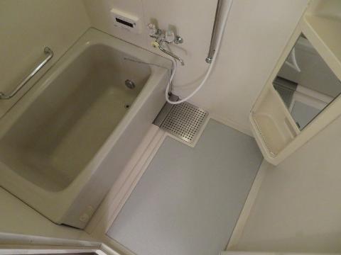 バス・シャワールーム　バス