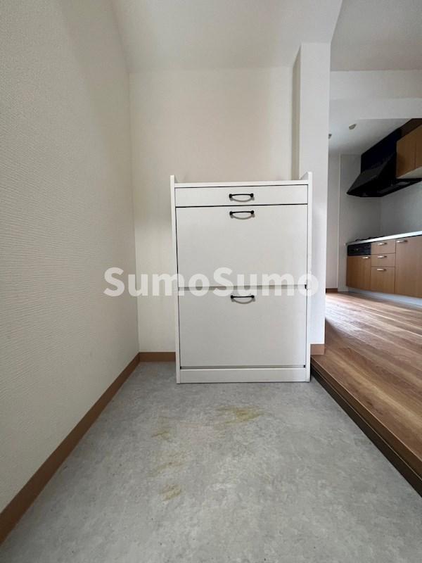 玄関　収納もある玄関です