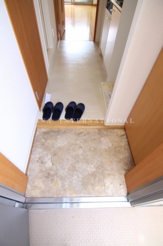 玄関　他部屋参考写真