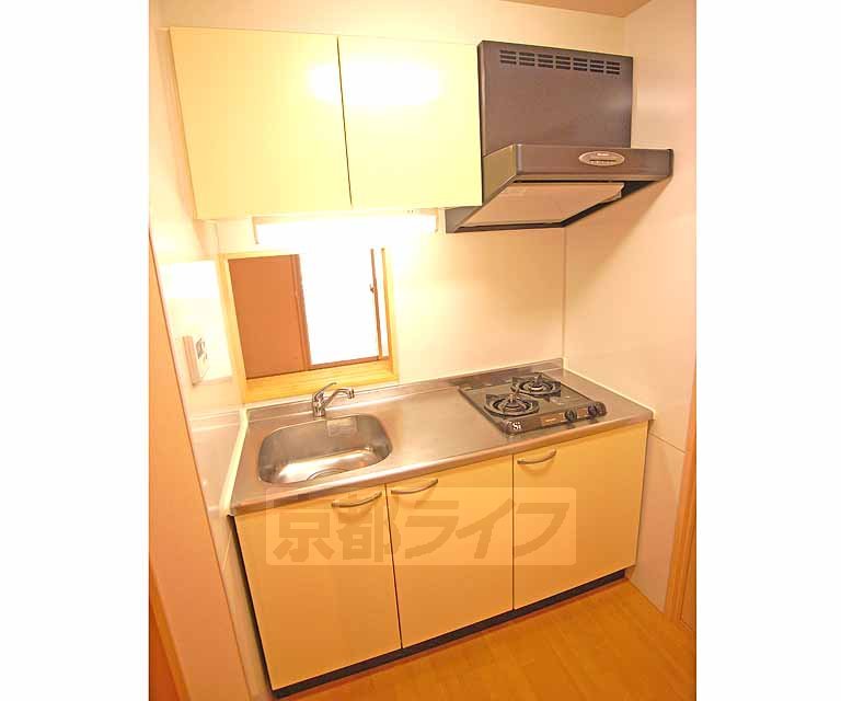 キッチン　料理スペース広いです。