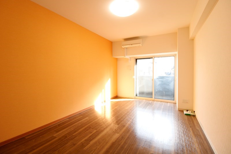 居室・リビング　１階ですが日当り良好です！