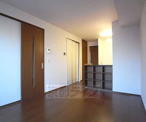 居室・リビング　広いリビングでよったり出来ますよ