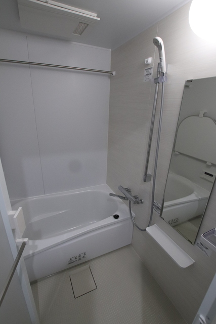 バス・シャワールーム　追焚付きバス♪