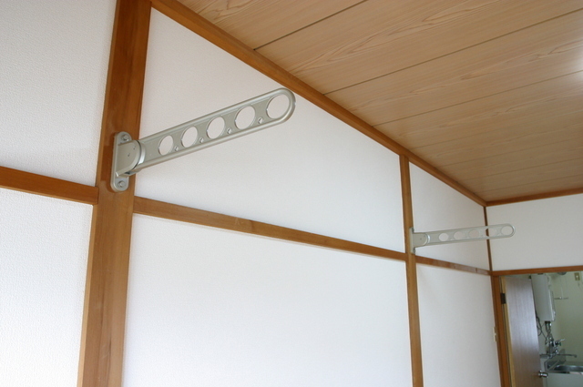 その他設備　室内物干し