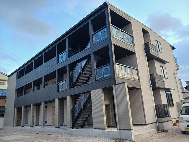 建物外観　外観は落ち着いています