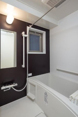 バス・シャワールーム　★ゆったりとできる広さの浴槽★