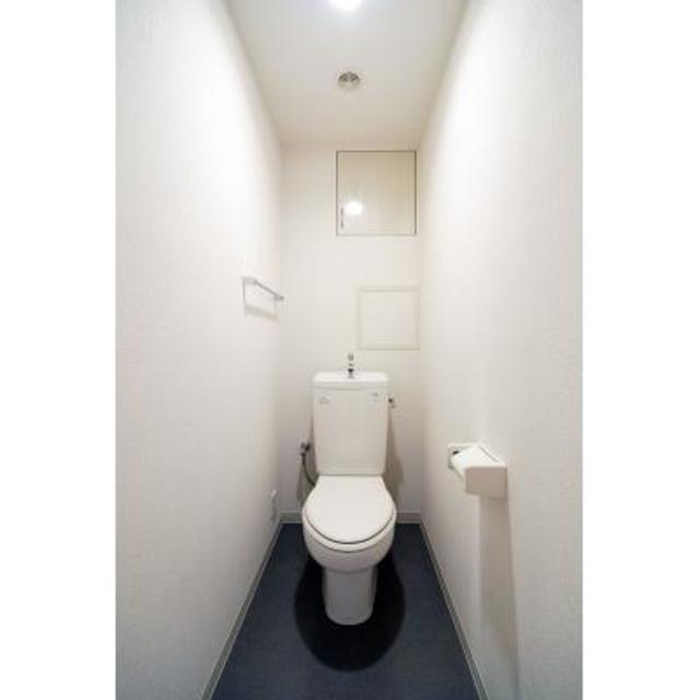 トイレ　※写真は同タイプ住戸です。
