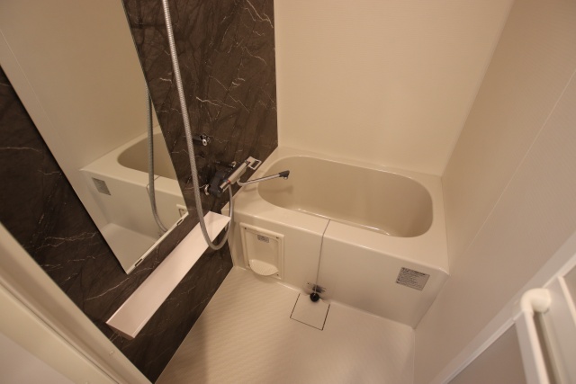 バス・シャワールーム　※別室の参考写真の為、現況優先です。