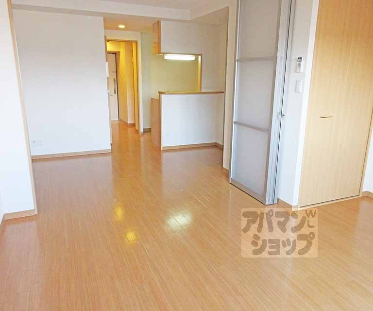 居室・リビング　広くて明るい・・