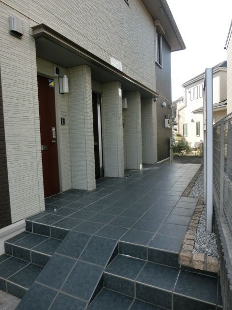 エントランス　お部屋へはこちらから