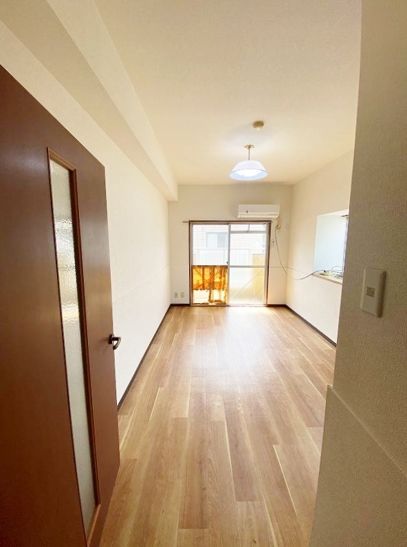 居室・リビング　★洋室8帖★