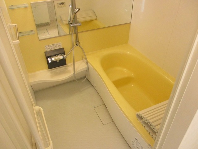 バス・シャワールーム　浴室