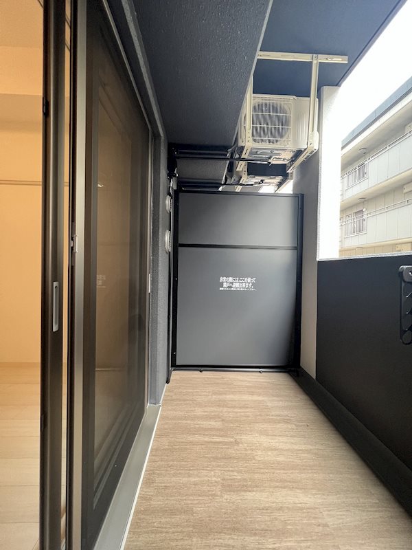 バルコニー　同施工会社の同仕様写真です。