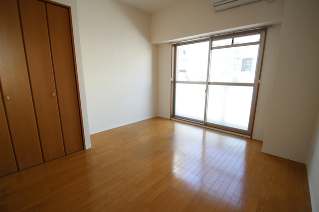 居室・リビング　※別室の参考写真の為、現況優先です。