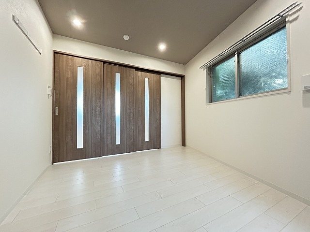 居室・リビング　同マンション別部屋