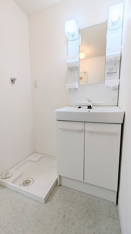 洗面設備　朝の身支度には欠かせない独立洗面化粧台