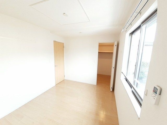 収納　ウォークインクローゼット