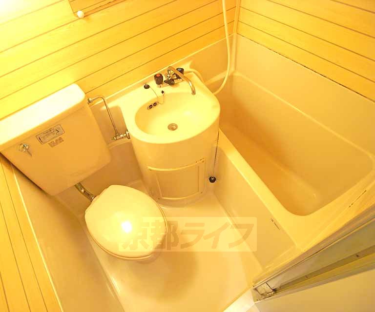 バス・シャワールーム　ユニットバスです。