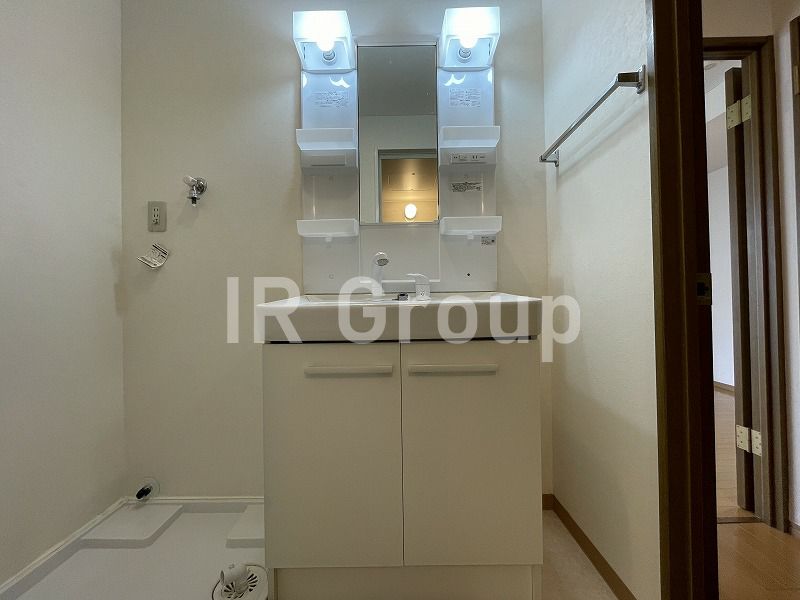 洗面設備　写真は同間取の別部屋