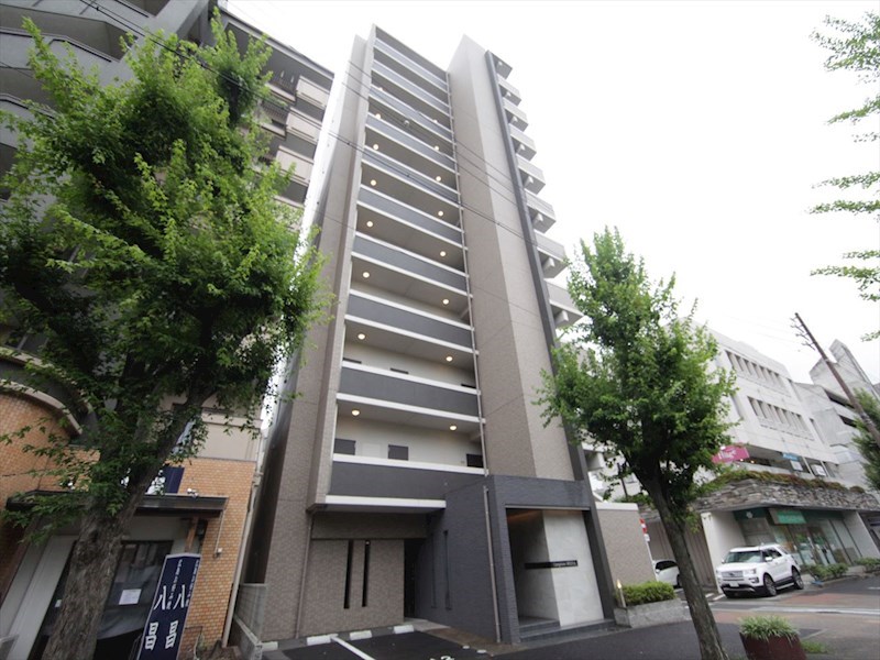 建物外観　外観　防犯カメラ　オートロック　宅配ＢＯＸ　外壁タイル張り