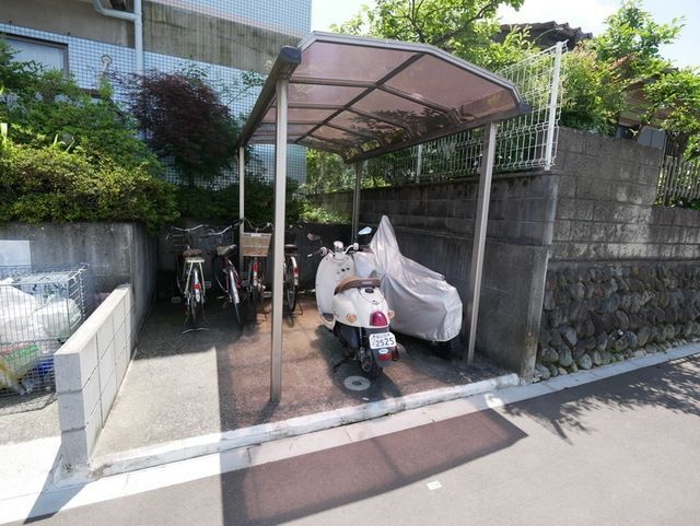 その他共有部分　★駐輪場の様子★