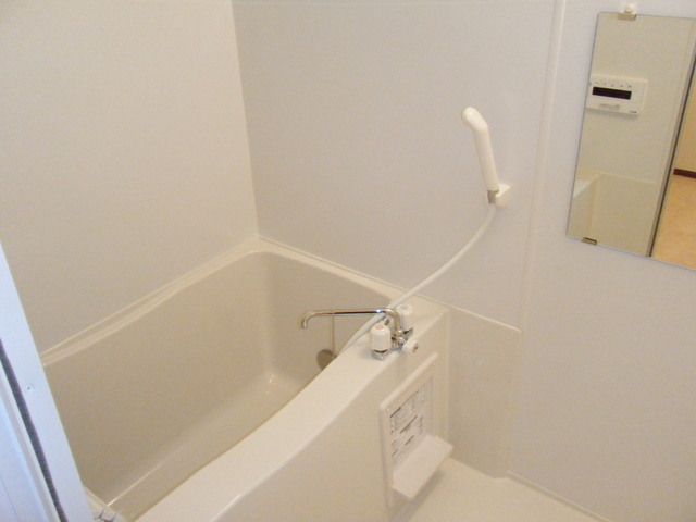 バス・シャワールーム　浴室追い焚き機能