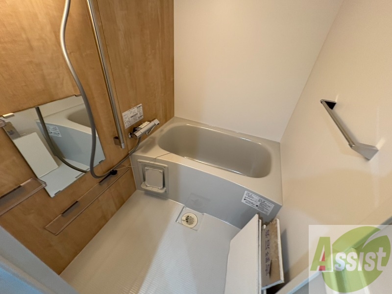 バス・シャワールーム　お風呂になります。一日の疲れを癒してくださいね。