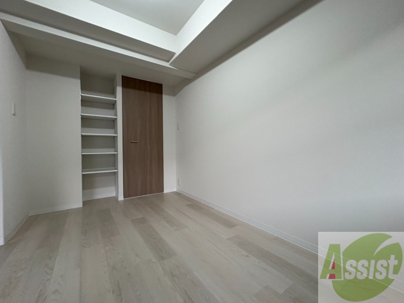 その他部屋・スペース　こちらのお部屋は光が差し込む、温かみのあるお部屋です。