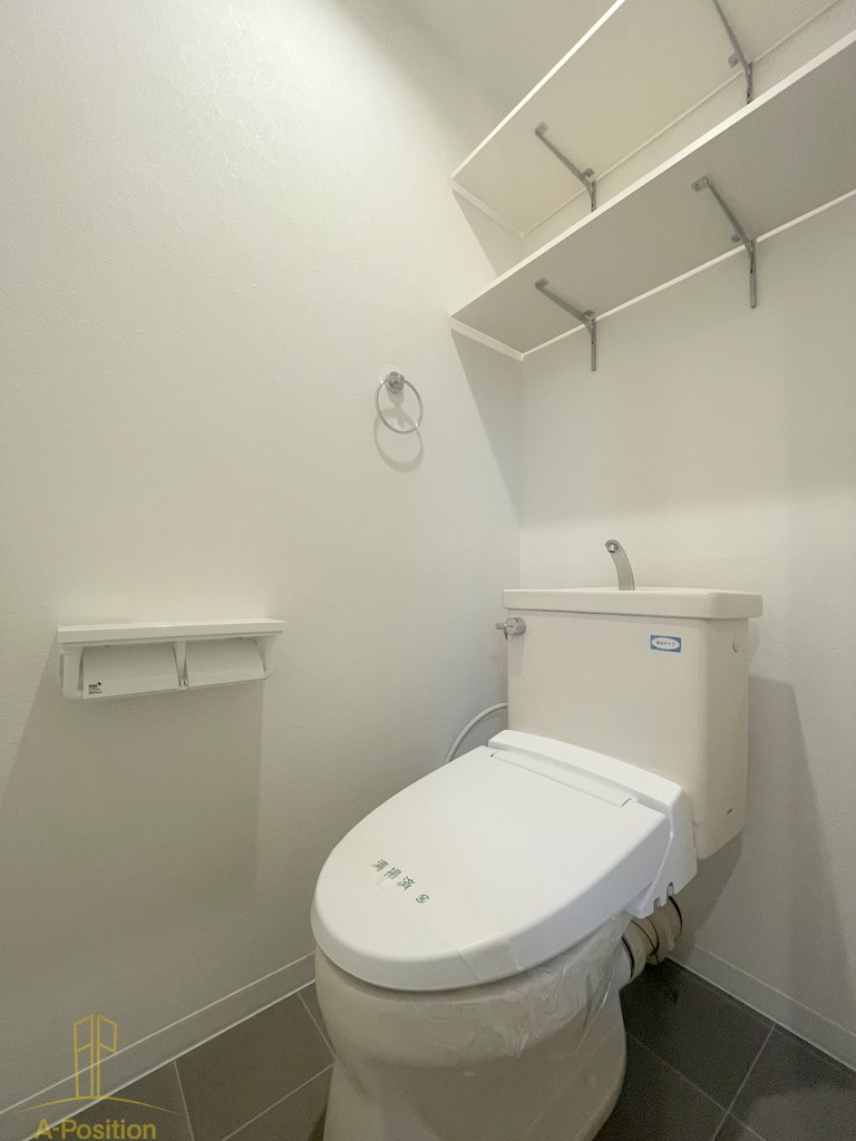 トイレ　フロンティアタワー難波EAST