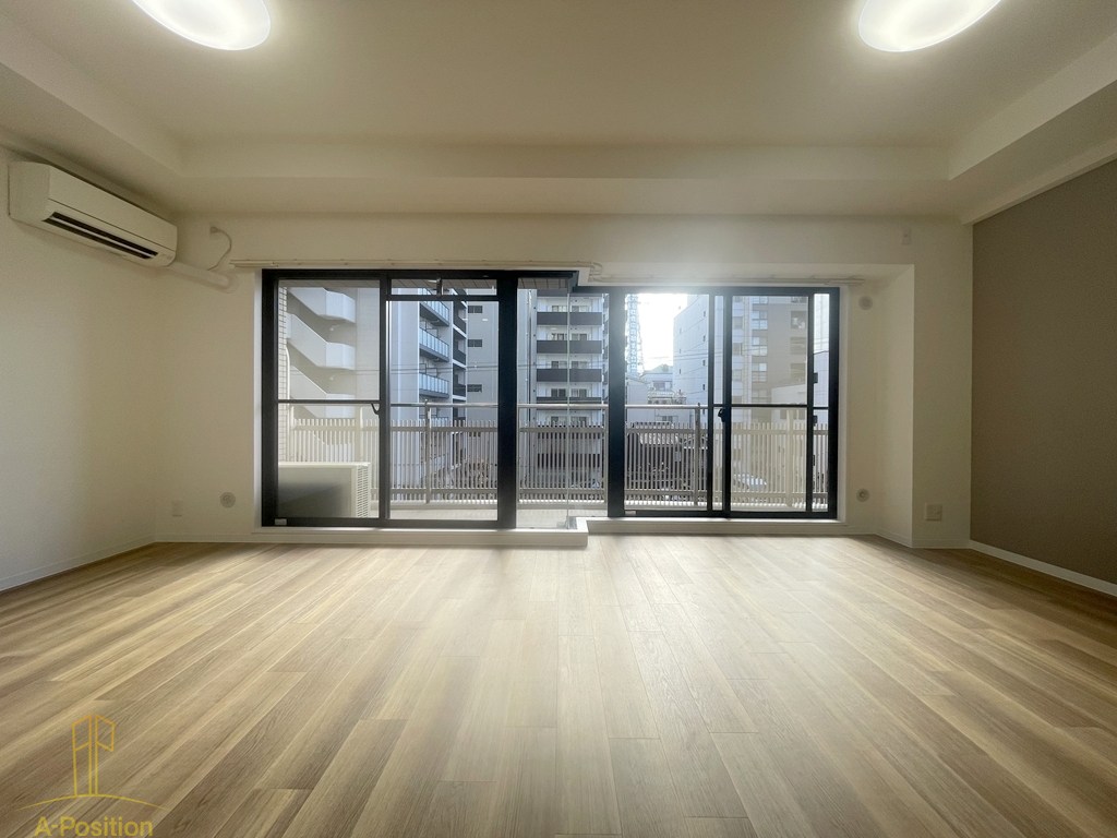 居室・リビング　フロンティアタワー難波EAST