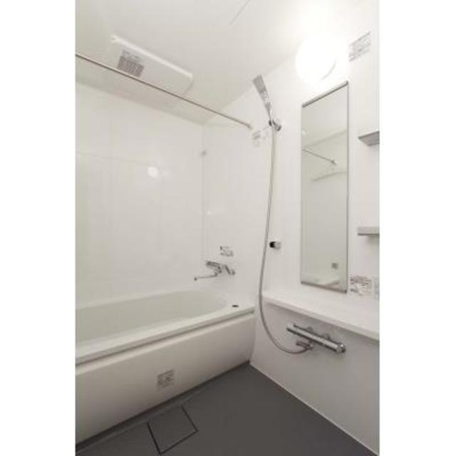 バス・シャワールーム　※写真は同タイプ住戸です。