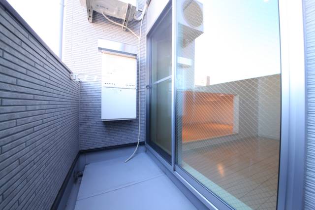 バルコニー　同タイプの写真になります。