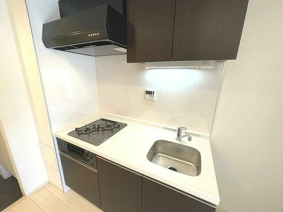 キッチン　※別部屋参考写真となります。