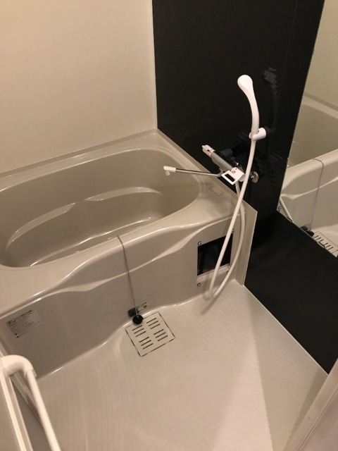 バス・シャワールーム　バスルーム