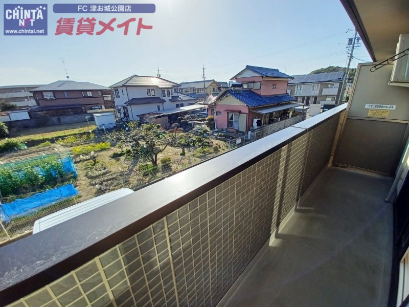 バルコニー　同物件別部屋のお写真です。