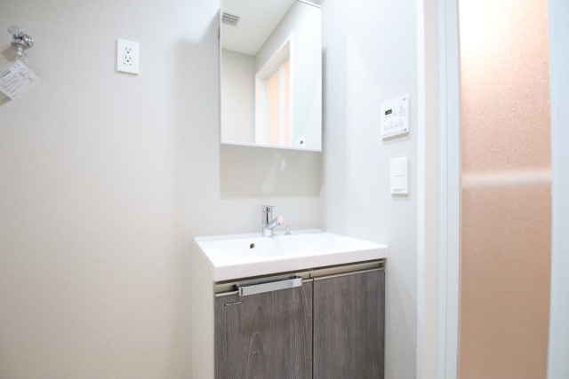 洗面設備　※こちらは別の階の参考写真です