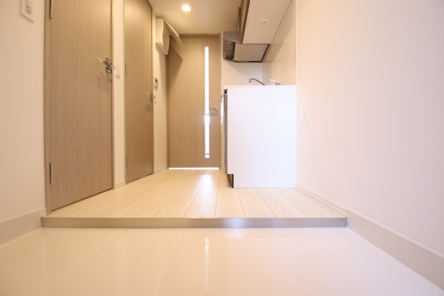 玄関　※こちらは別の階の参考写真です