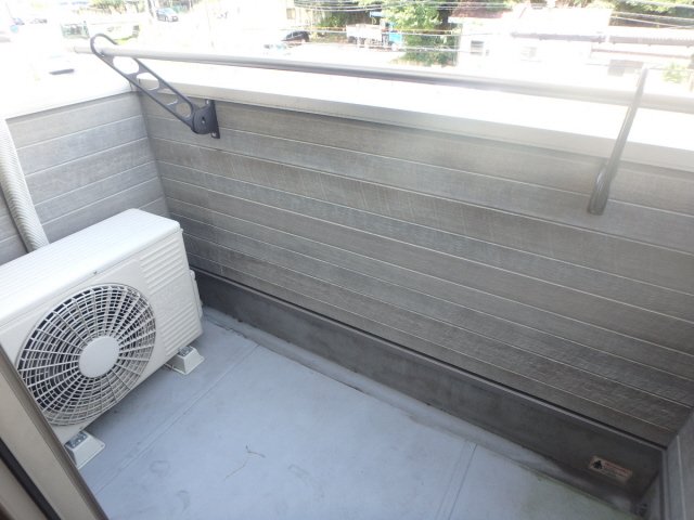 バルコニー　お洗濯の干せるバルコニー