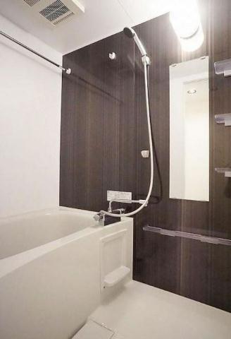 バス・シャワールーム　※別部屋の参考写真です。