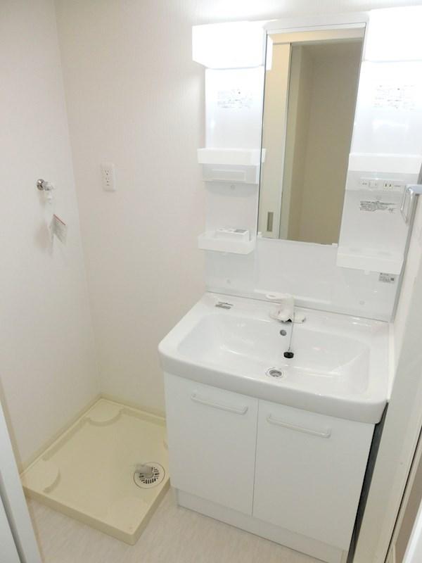 洗面設備　※同物件別号室参考写真