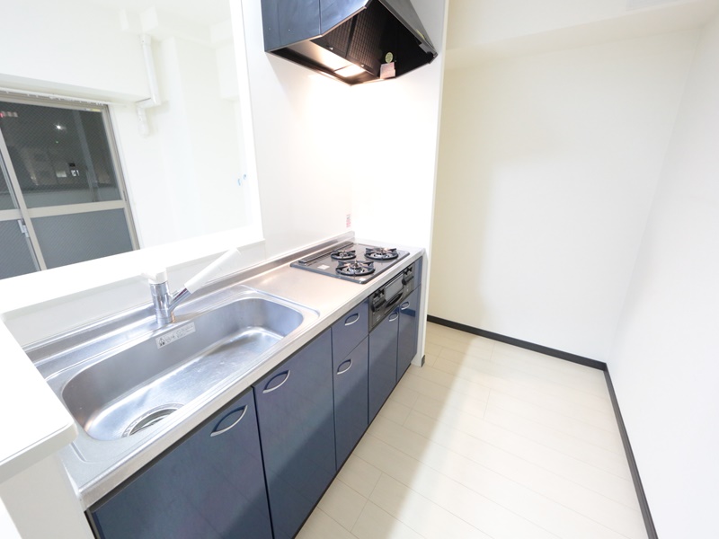 キッチン　カウンターキッチン（ガス3口コンロ・グリル付き）