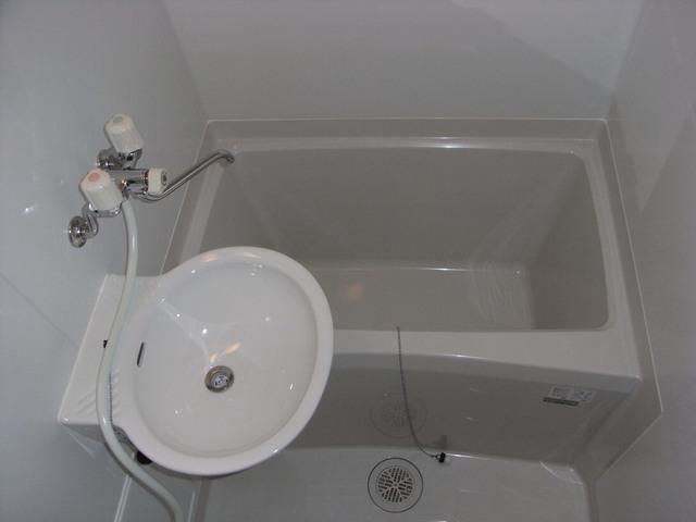 バス・シャワールーム　バスルーム