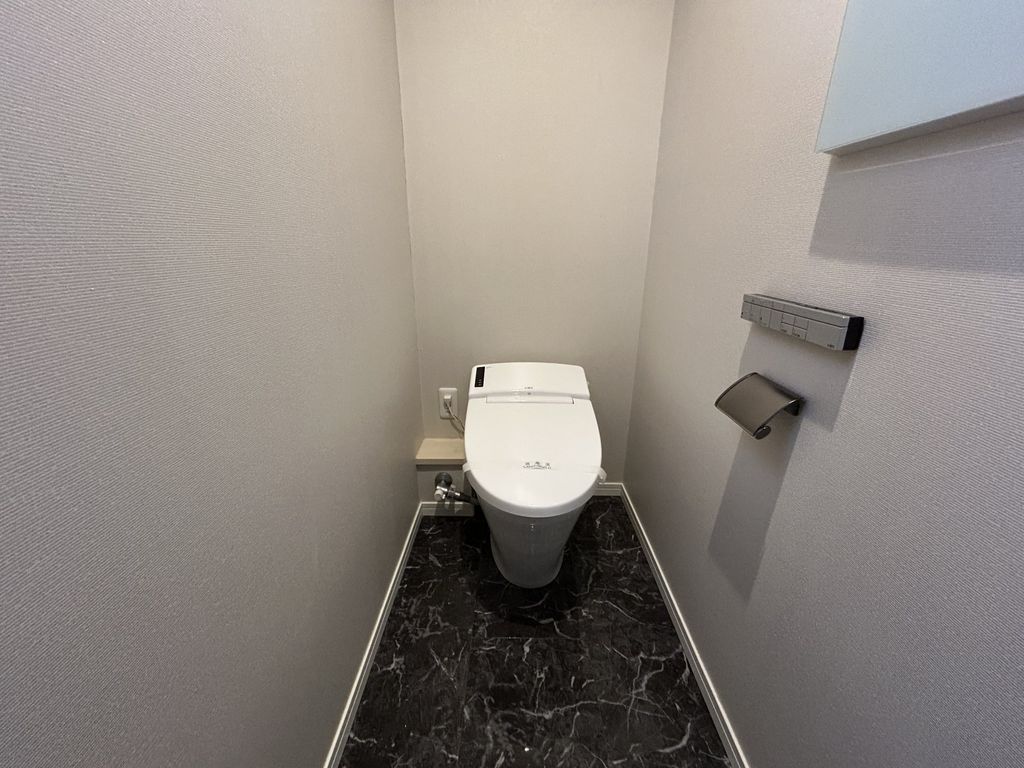 トイレ　1階トイレ