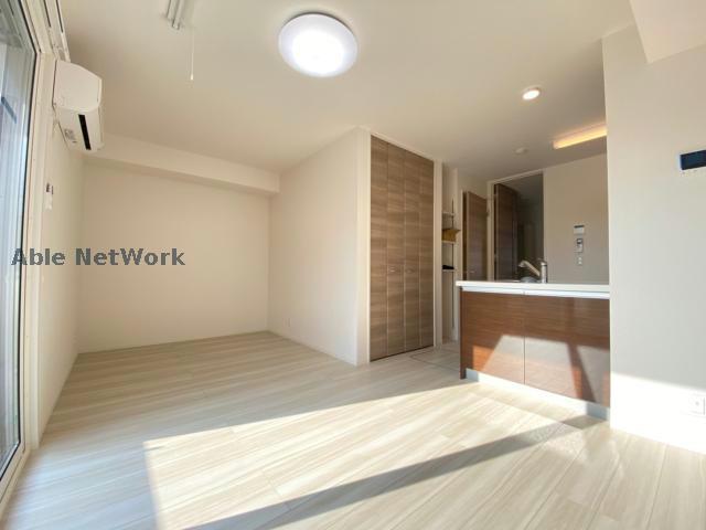 居室・リビング　反転同型