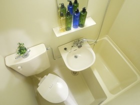 バス・シャワールーム