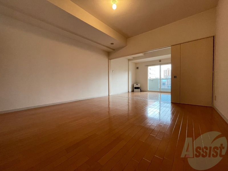 居室・リビング　広くてキレイなＬＤＫが広がっていて、充実した生活が送れそう。