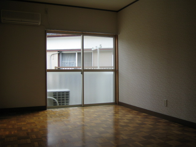 居室・リビング　同型タイプ