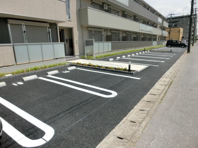 駐車場　敷地内の駐車場です