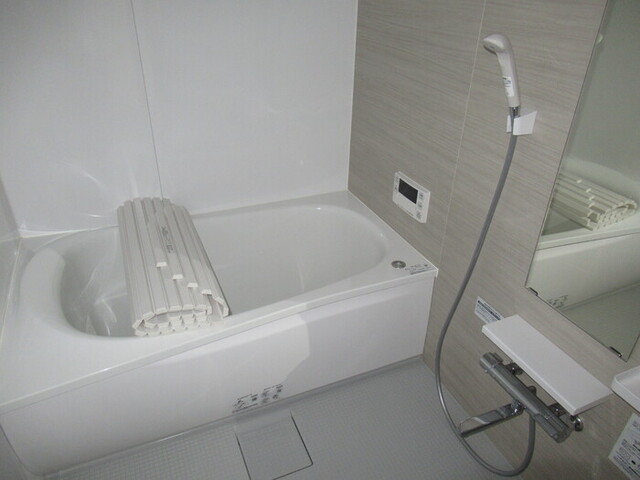 バス・シャワールーム　浴室