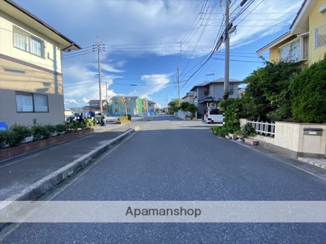 その他　前面道路（その他）まで0m